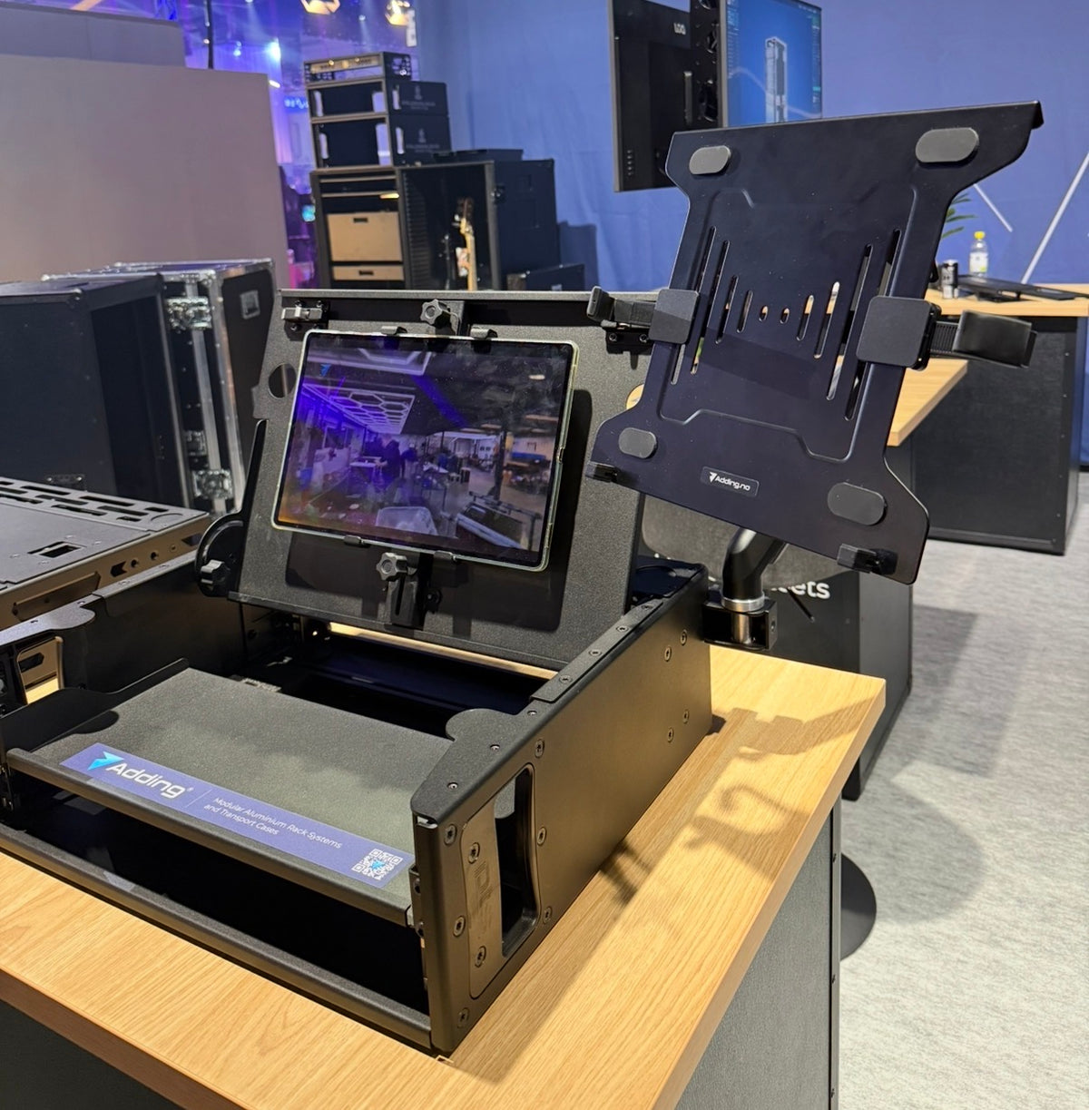 Tablet/Laptop Holder