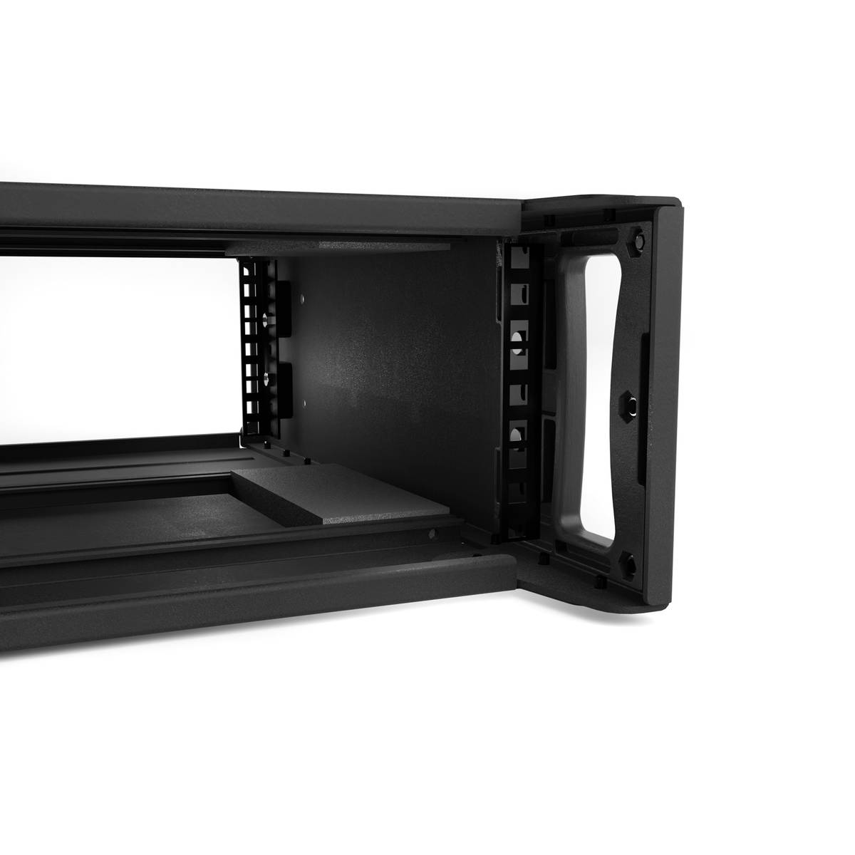 AluPro 3U - Full size with cable cutout
